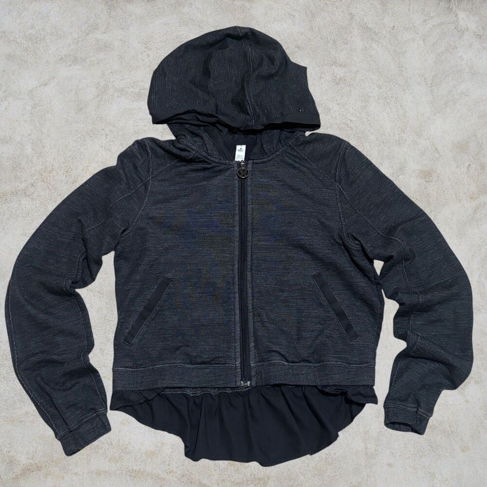 lululemon Sattva Jacket Hoodie Size 8 Black Merino Wool Cropped Full Zip W4947S